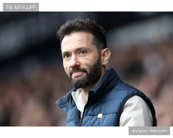 瓦伦西亚管理层决策争议显现，对球队赛季稳定性造成阶段性影响