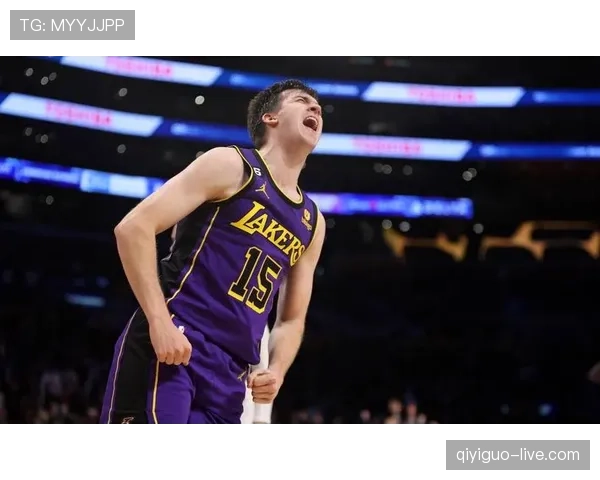 奥斯汀·里夫斯突破创造多次得分机会效率超两年前提升明显