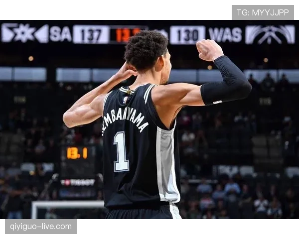 文班亚马无球牵制力改变马刺进攻结构