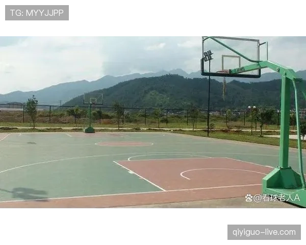 半场比赛中如何正确运用中线规则避免违例