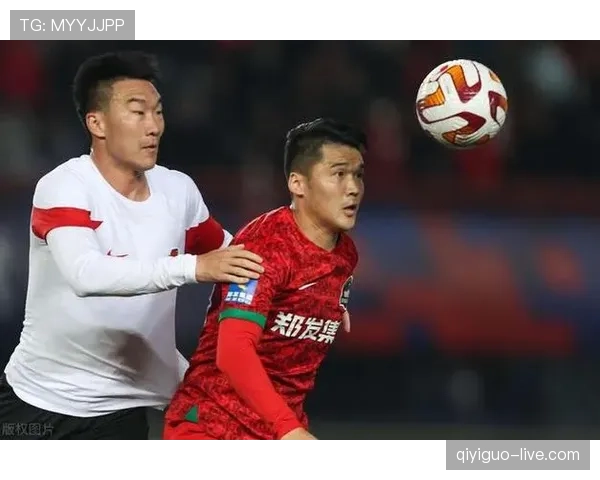 艾克森高效射门如何持续撕开防线并提升球队进攻威胁？